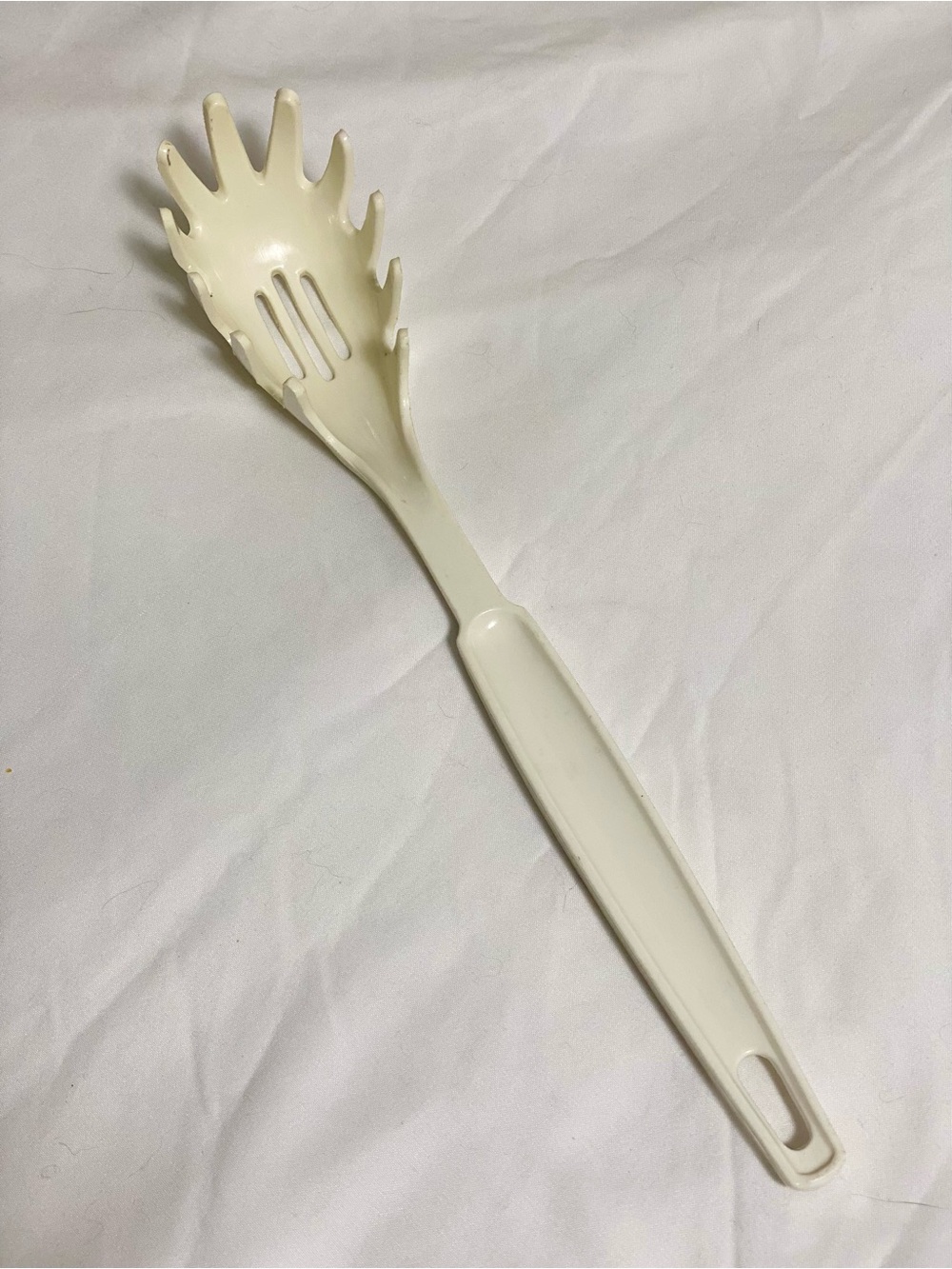 Vintage EKCO USA White Plastic Pasta Spaghetti Server Retro Kitchen